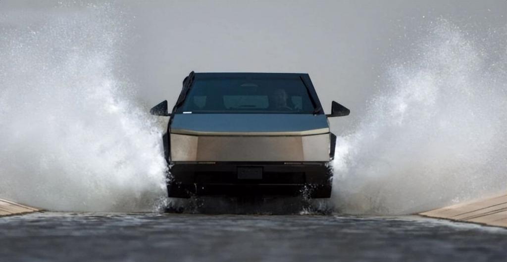 只配备单个雨刷 Cybertruck到底是不是偷工减料？