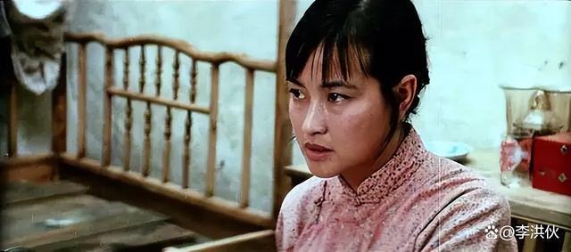 70岁刘晓庆回应演少女争议：我就这么年轻，演技也很棒