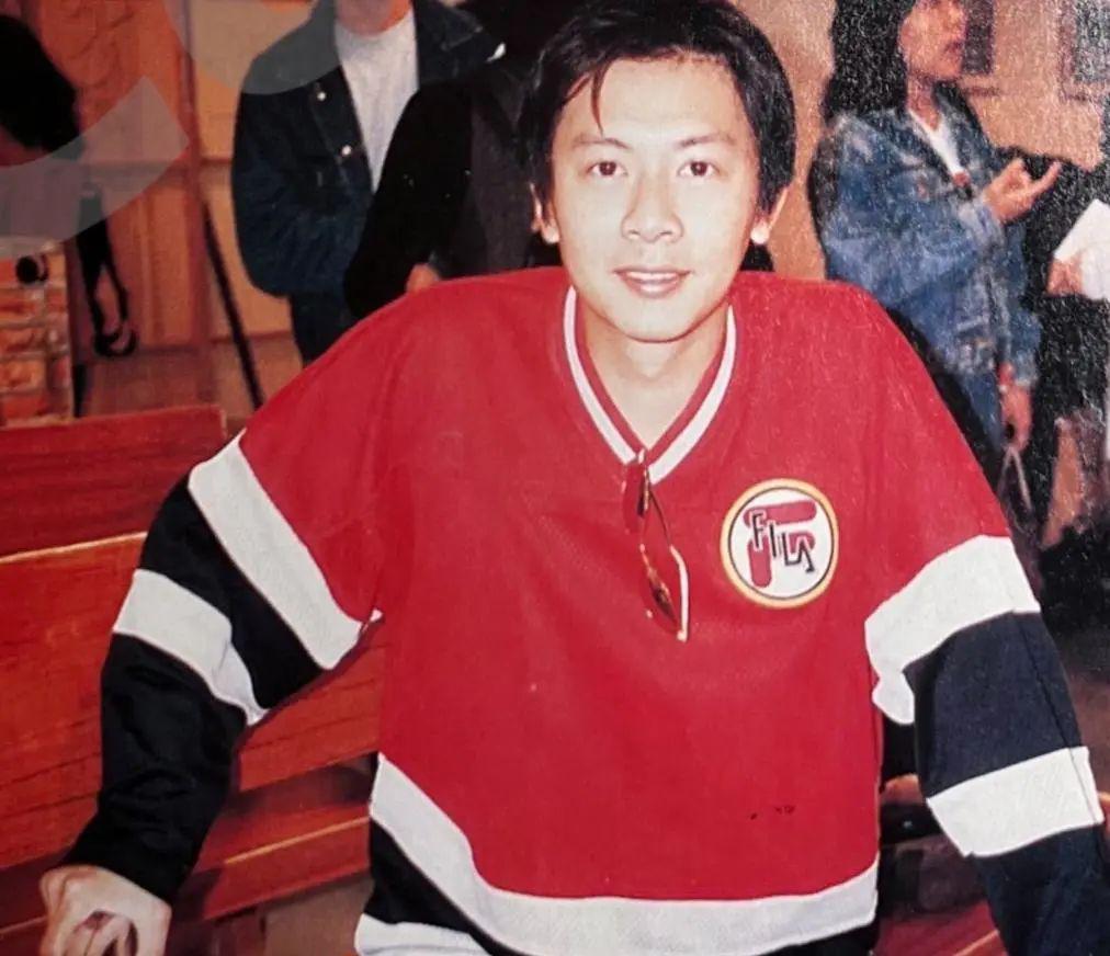 娱乐圈超级富二代，出家了…