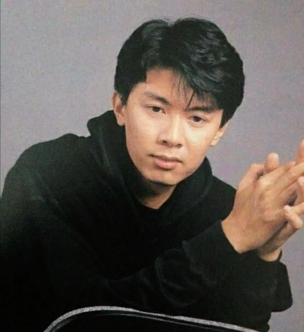 娱乐圈超级富二代，出家了…