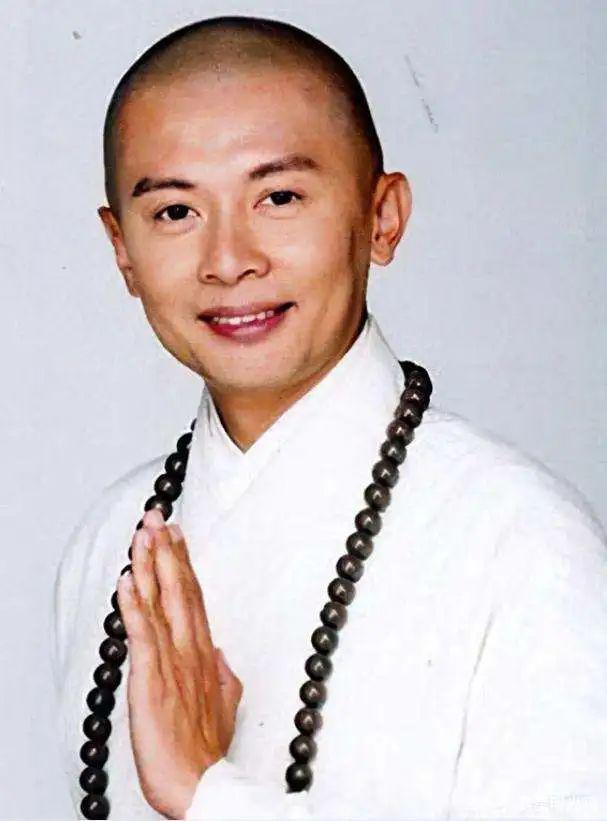 娱乐圈超级富二代，出家了…