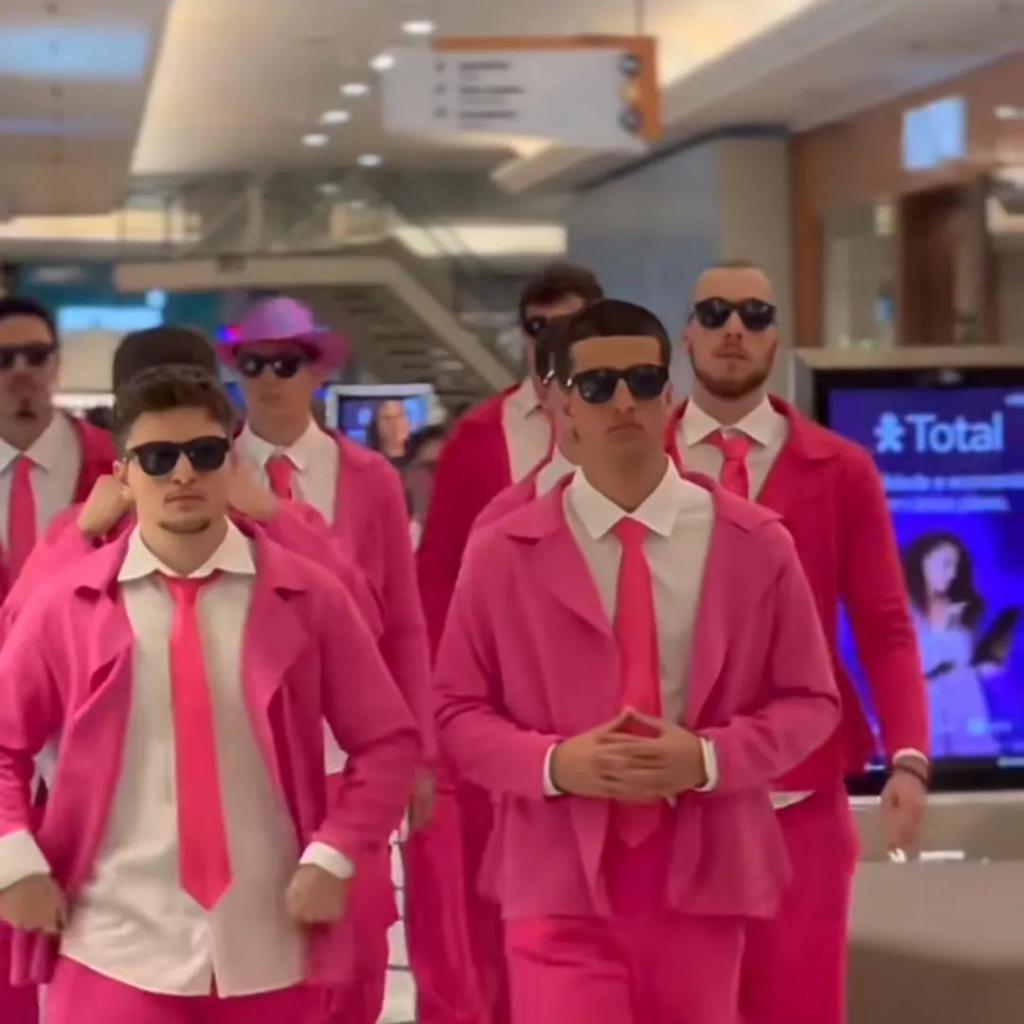 打扮成这样，她真不愧是最土名媛
