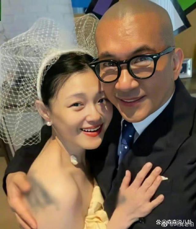 具俊晔被曝吸毒后露面受访，高调晒刺青婚戒，拒让大S出门