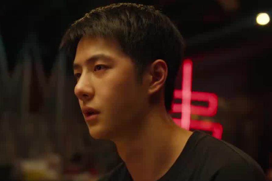 《热烈》票房不如预期，导演大鹏又坐不住了……