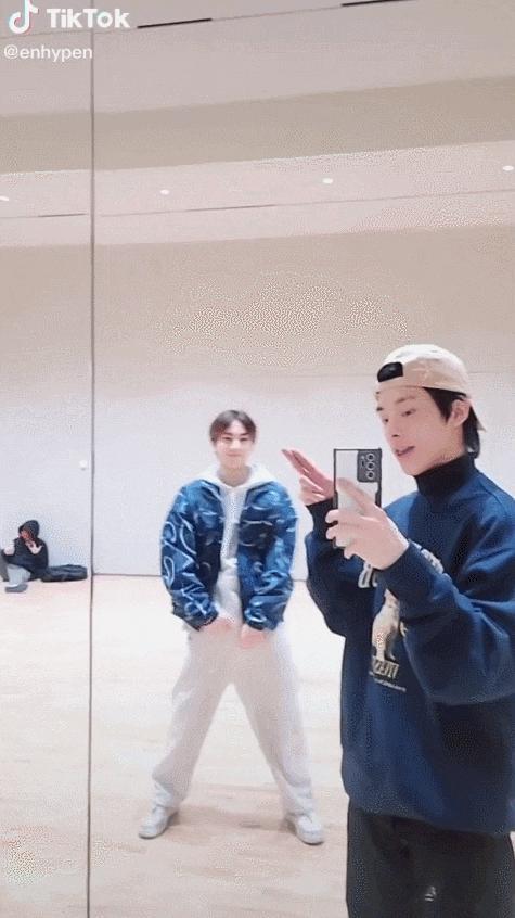 救大命，奇怪的文化输出又双叒叕增加了