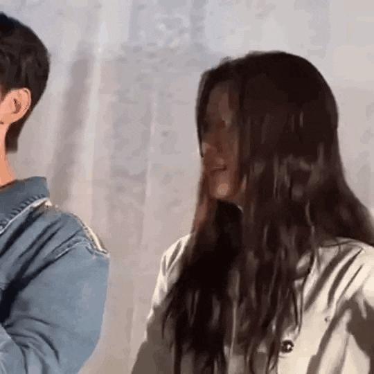 骂素人老巫婆，她这是疯了？