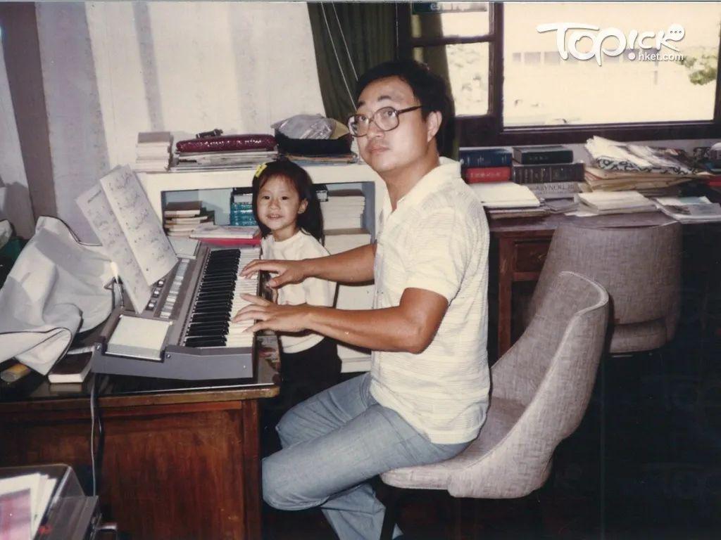 甄子丹汪诗诗补办婚礼，一窥这对cp牵起的神秘港圈交际网