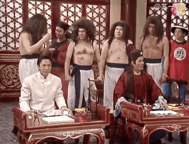 甄子丹汪诗诗补办婚礼，一窥这对cp牵起的神秘港圈交际网