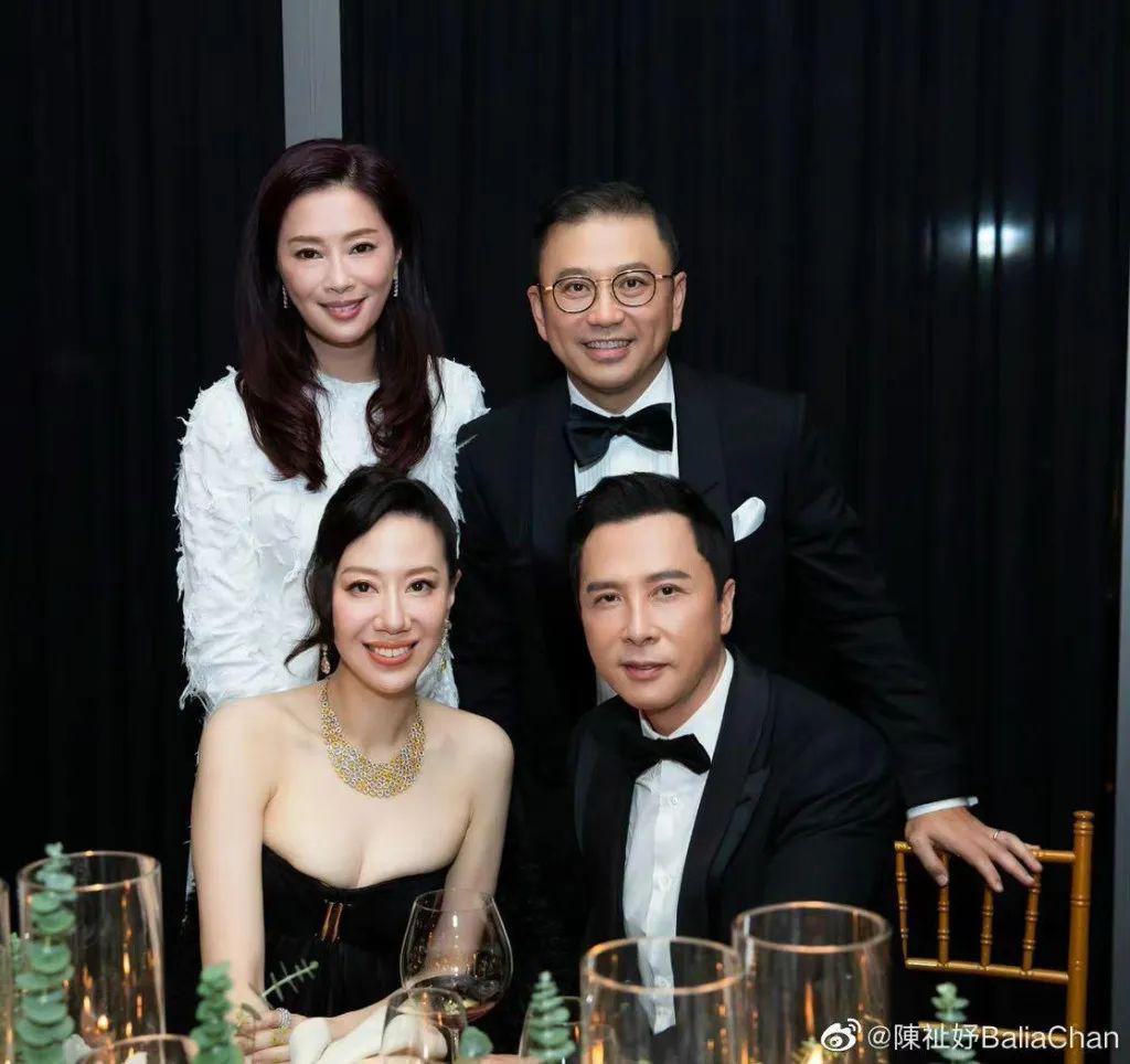 甄子丹汪诗诗补办婚礼，一窥这对cp牵起的神秘港圈交际网