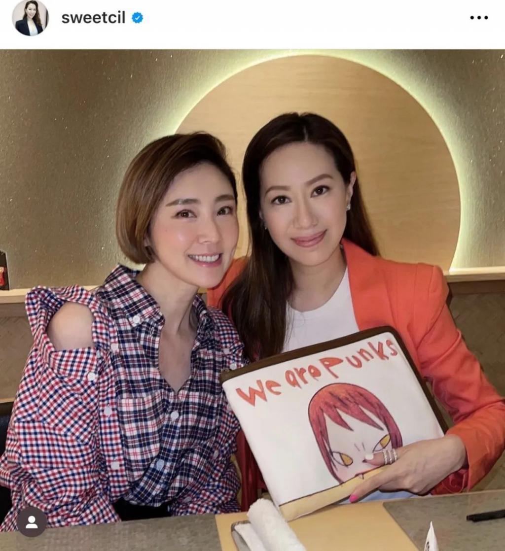 甄子丹汪诗诗补办婚礼，一窥这对cp牵起的神秘港圈交际网