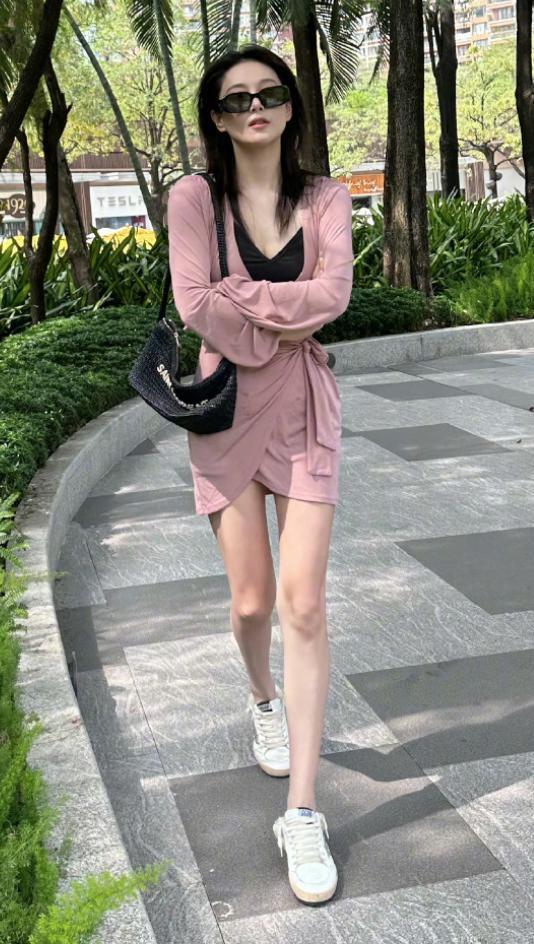 Angelababy都被身材羞辱了？