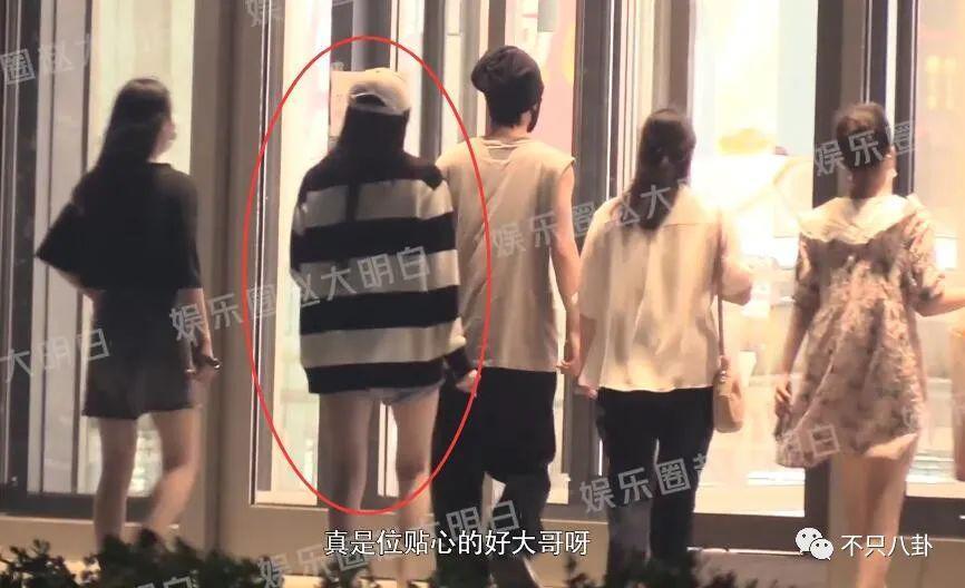 17岁就开始谈的姐弟恋情被曝光，他这算塌房了吗？