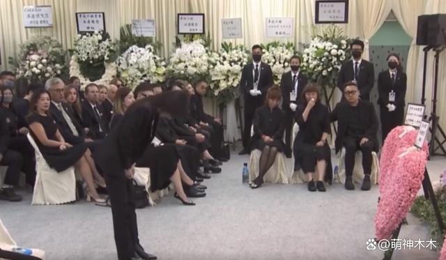 众星送别李玟！萧亚轩哭成泪人韩红面色沉重，成龙刘德华不舍