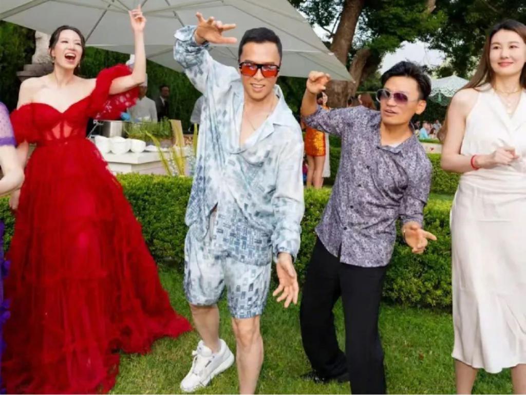 假名媛姐妹花集体嫁豪门，手段够狠！