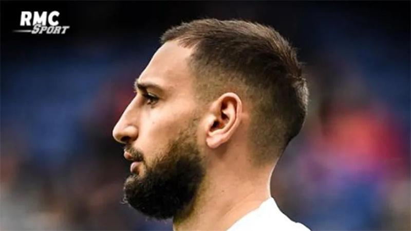 著名球星在凌晨遭遇家庭袭击！歹徒持枪威胁，近400万的财物被劫走