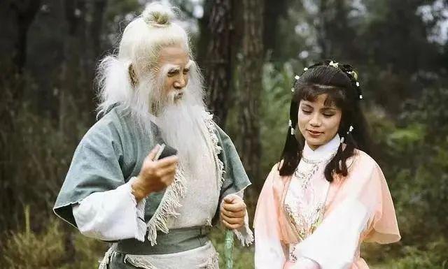 她太强悍，一生坚决四度自杀