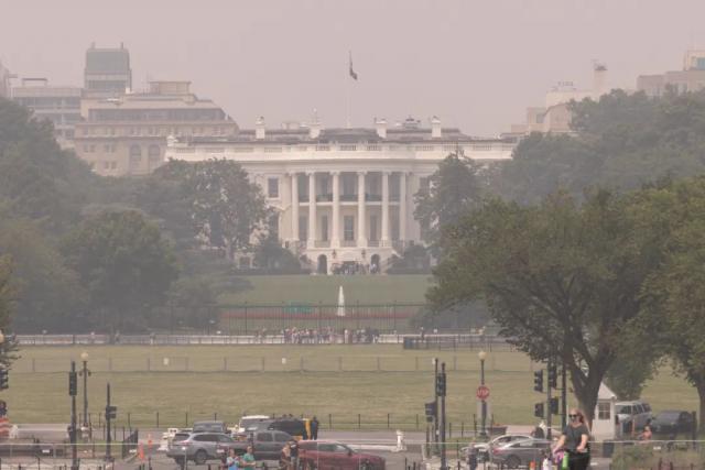 许多国家纷纷抛售美国大规模发债