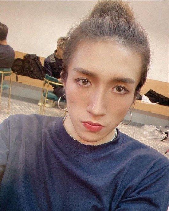 MIRROR演唱会事故受伤舞者颈部活动受限的近况