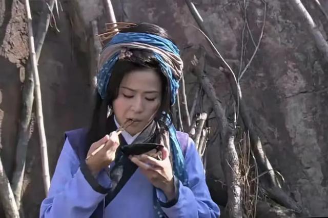 中产精英女性决定告别恋爱脑