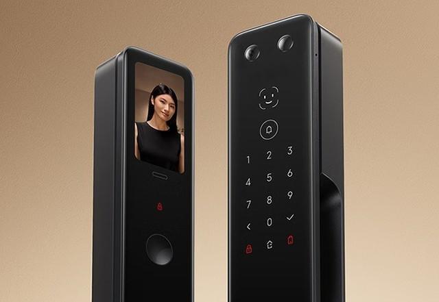 小米正式发布人脸识别门锁，售价为2799元。