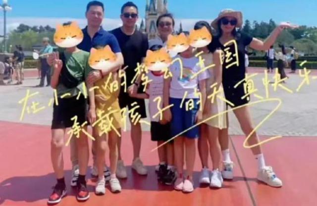 汪小菲和一双儿女告别！7岁汪希箖满脸不悦