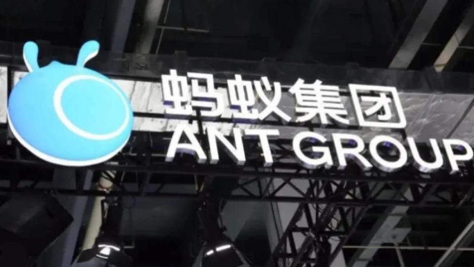 iOS 17揭示iPhone 15 Pro的新功能，可能会配备多功能按键