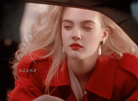 美丽无罪，求求别再骂她了