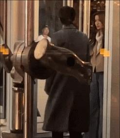 她这是解锁了内娱最新塌房方式——演技塌房？
