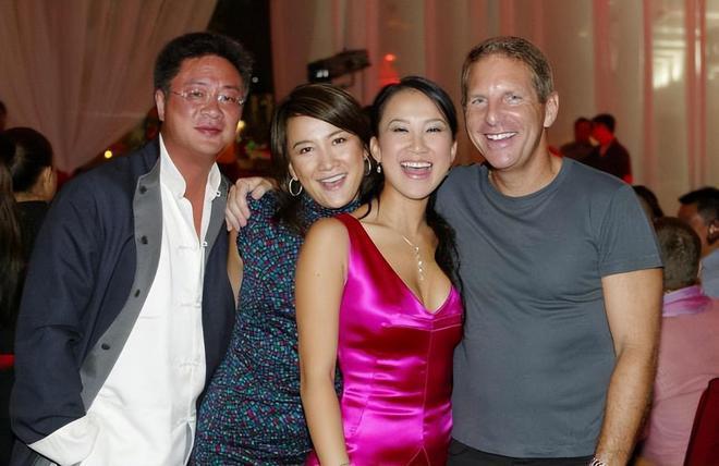 告别会结束！粉丝在灵堂门口哭喊：请把CoCo还给我