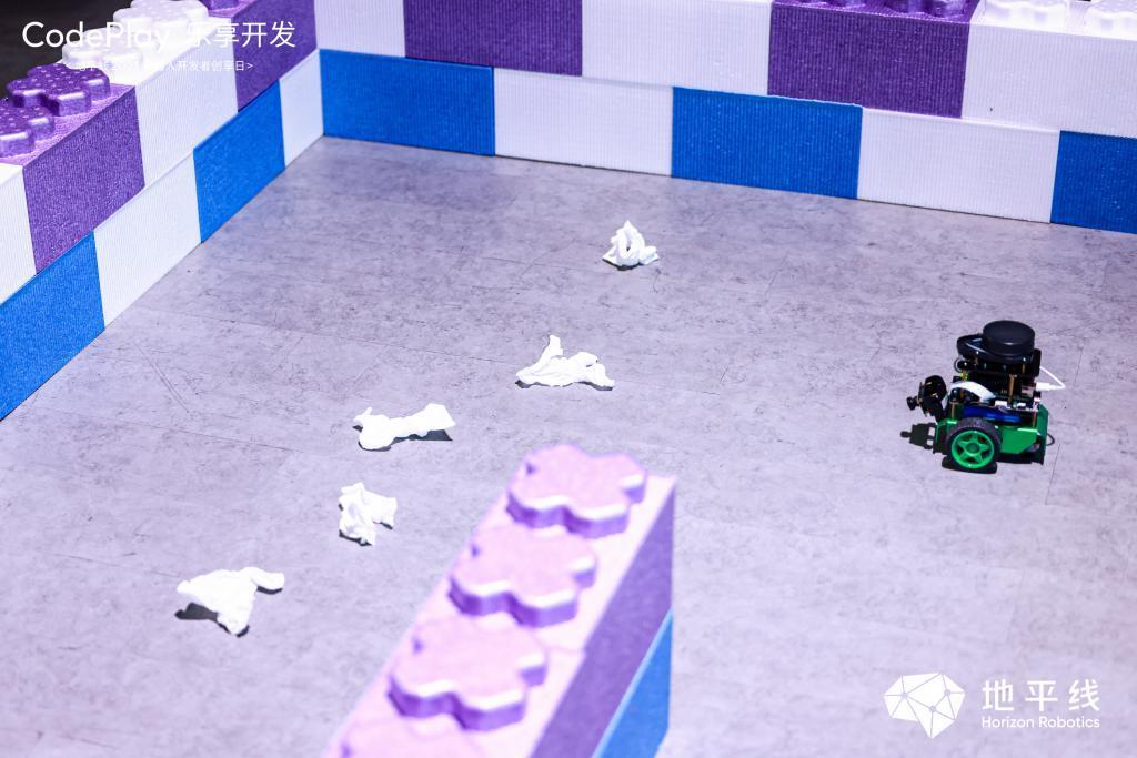 为啥智能驾驶公司，都在做机器人？