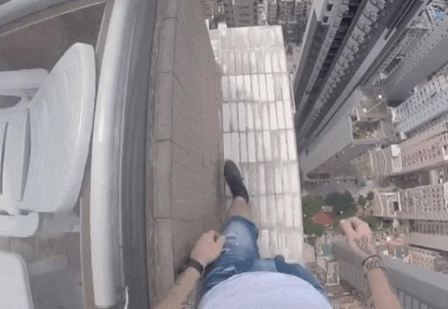 法国网红爬68楼天台坠亡！以攀爬高楼闻名，曾敲打窗户求救