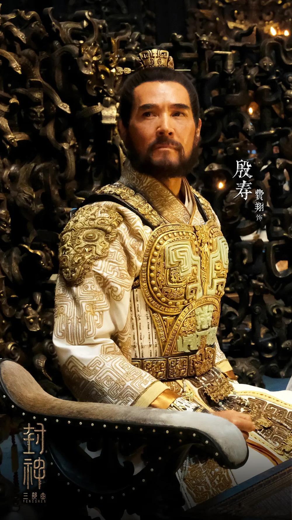 费翔首回应美国国籍,诚挚发言获满堂喝彩,长居英国生活潇洒