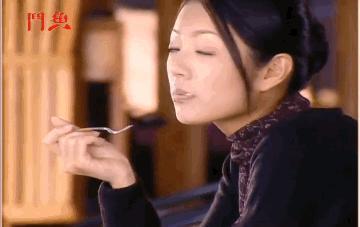 她越爱，就越为她不值