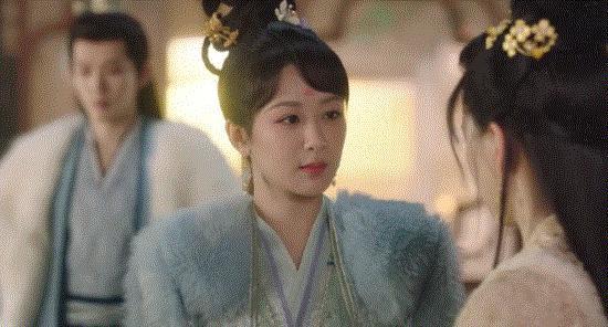 靠男人上热搜，杨紫可真行啊
