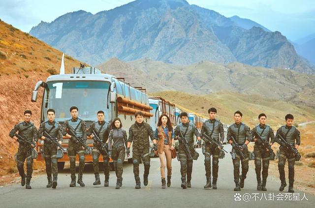 69岁成龙花5亿拍“翻版”《战狼2》，却让人看到功夫片的没落