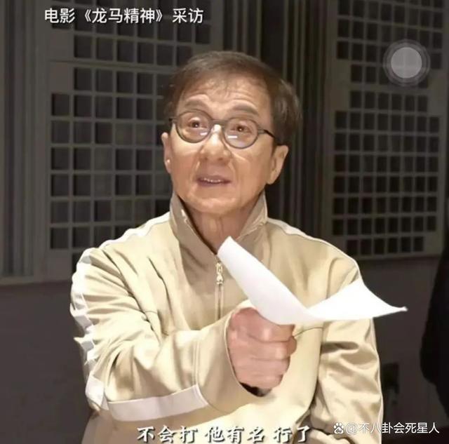 69岁成龙花5亿拍“翻版”《战狼2》，却让人看到功夫片的没落