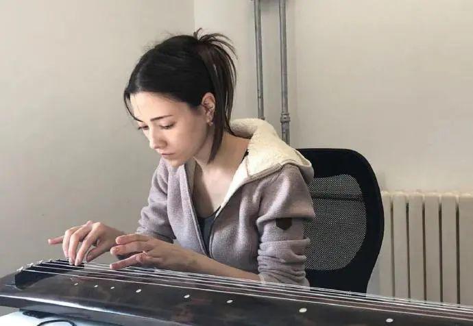 都说她是天降紫微星?