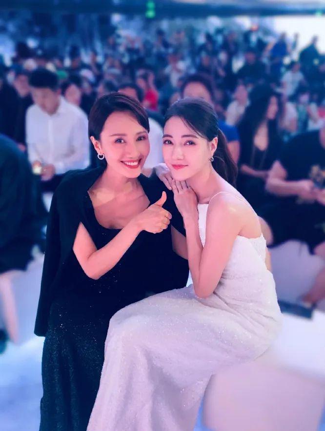 都说她是天降紫微星?