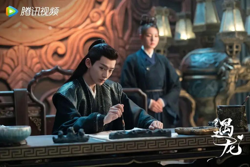 终于要爆了…内娱新晋顶流？