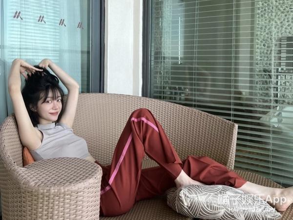 好久不见李溪芮了，她消失的这段时间在干吗？