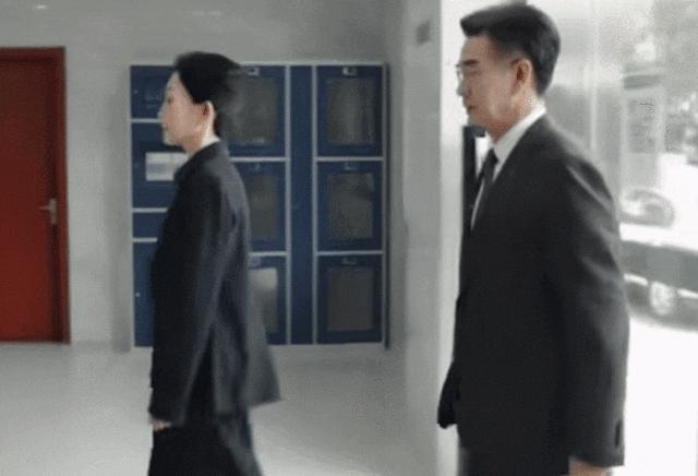 谁敢扒她的皮？