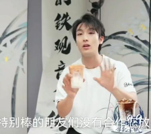 可怕，她的路人缘是怎么一步步崩塌至此的？