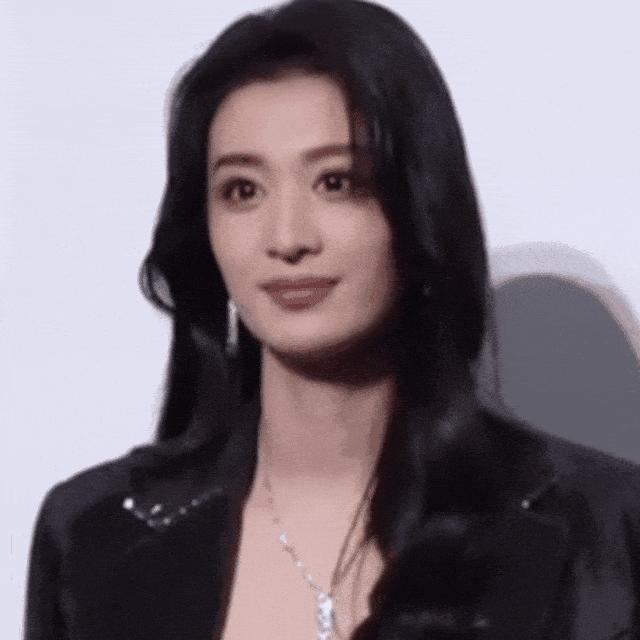 可怕，她的路人缘是怎么一步步崩塌至此的？