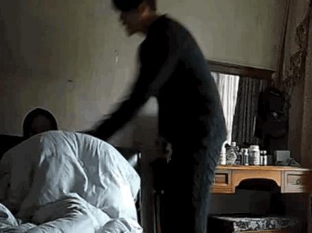 天啊！怀孕7个月被暴打，监控全都曝光了！