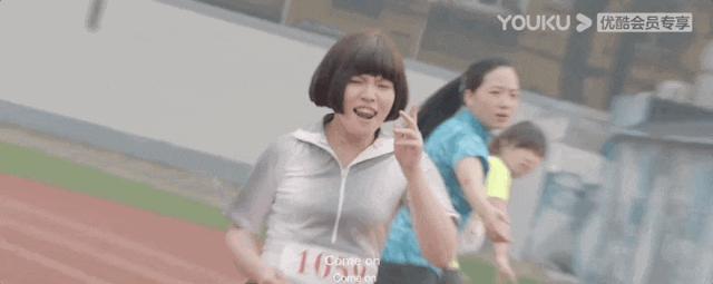 《小时代》十周年，杨幂和谢依霖竟成为真正的“时代姐妹花”