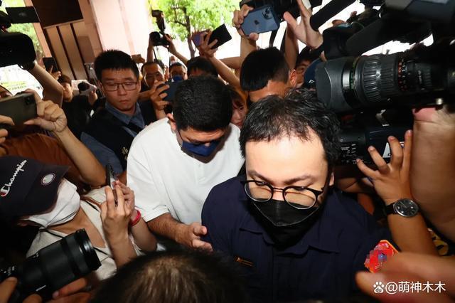 NONO遭传唤调查！面对镜头沉默不道歉，受害者：无法接受