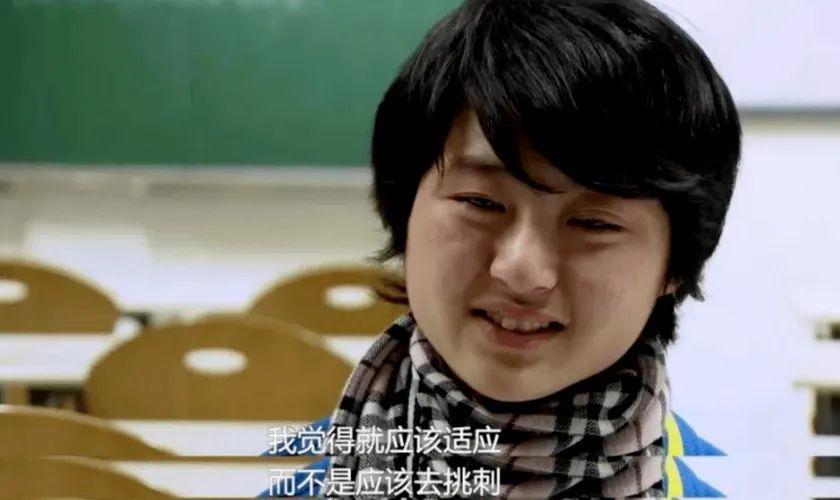 都在催这顶流出道，但过得了审吗