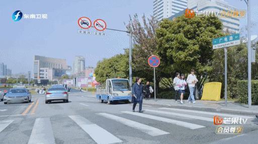 这帮糊咖翻红，全靠她一手操办