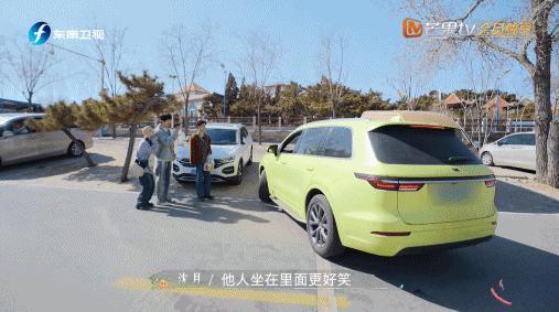 这帮糊咖翻红，全靠她一手操办