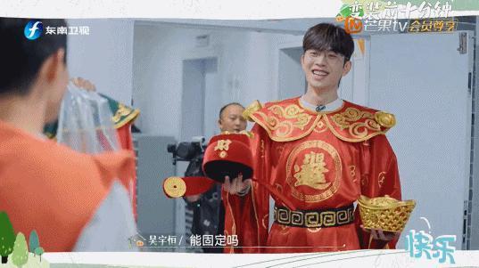 这帮糊咖翻红，全靠她一手操办